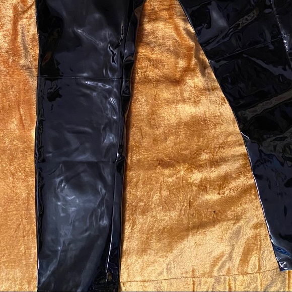 SOLDOUT EVERYWHERE Double Zipper black latex pants - Picture 2 of 7